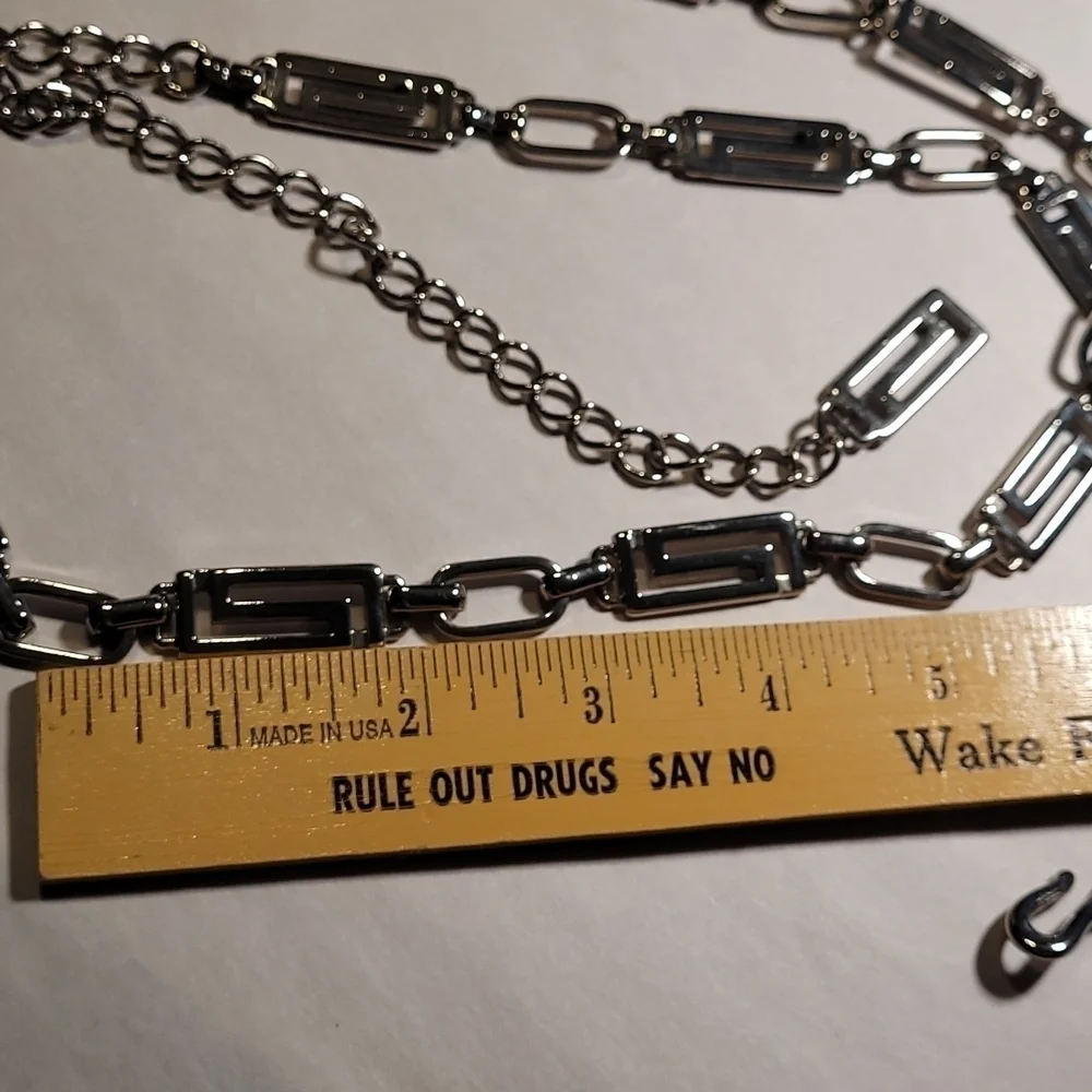 Women's Silvertone Fashion Belt